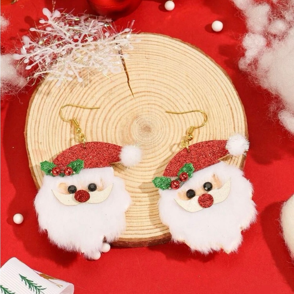NWT Christmas Santa Earrings